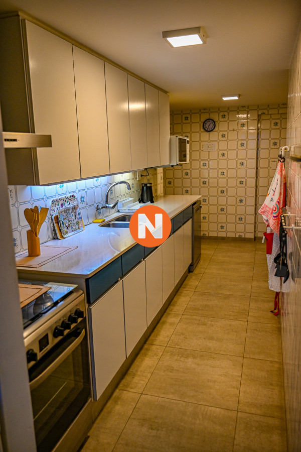 Apartamento Ref.223021 - Hermoso Apartamento en Venta en Zona Puerto