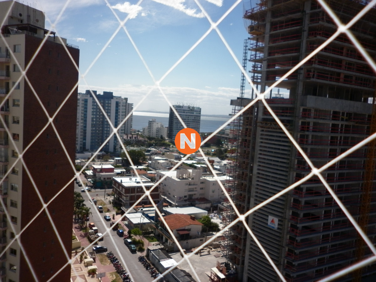 Apartamento Ref.1771 - Apartamento en Venta y Alquiler, Brava, Punta del Este, 3 Dormitorios.