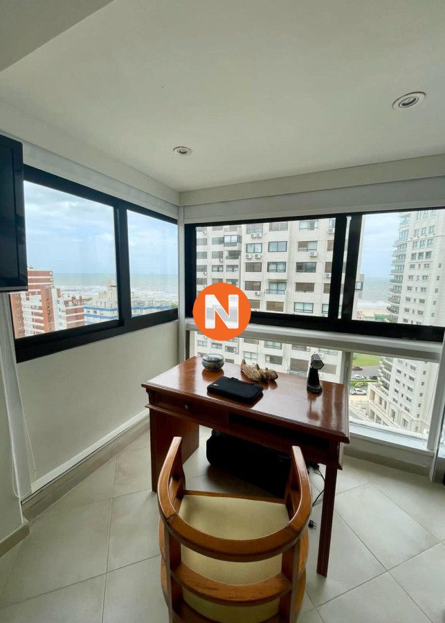 Apartamento Ref.222085 - Apartamento 4 dorm. En Playa Brava Punta del Este 