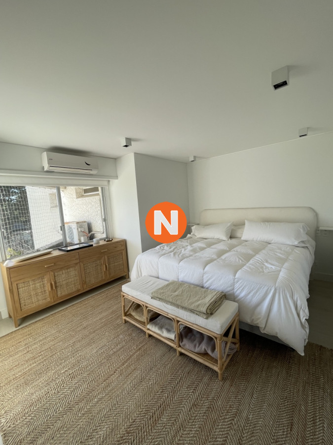 Apartamento Ref.6379 - Apartamento en Venta y Alquiler, Pinares, Punta del Este, 2 Dormitorios.