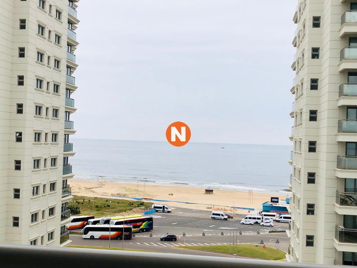 Apartamento Ref.214555 - Hermoso departamento de 3 dormitorios en alquiler. temporada