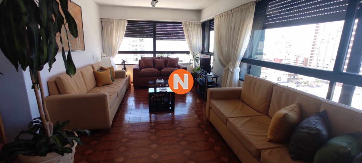 Apartamento Ref.213508 - Apartamento en venta y alquiler en Peninsula, 3 dormitorios y dependencia