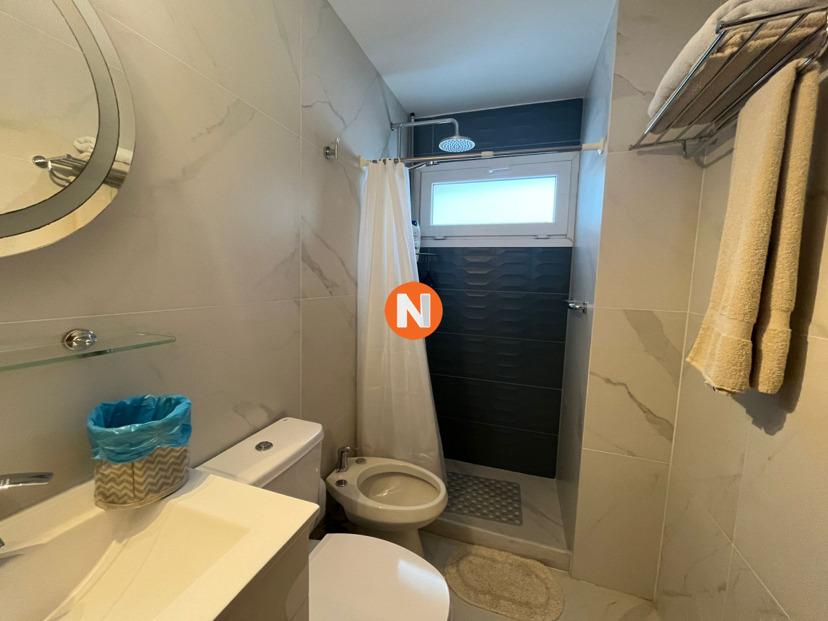 Apartamento Ref.419 - Apartamento en Venta y Alquiler, Peninsula, Punta del Este, 2 Dormitorios.