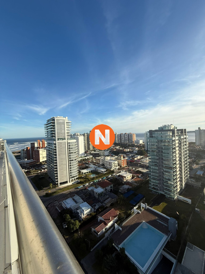 Apartamento Ref.223802 - PENTHOUSE VENTA TORRE DE CATEGORIA