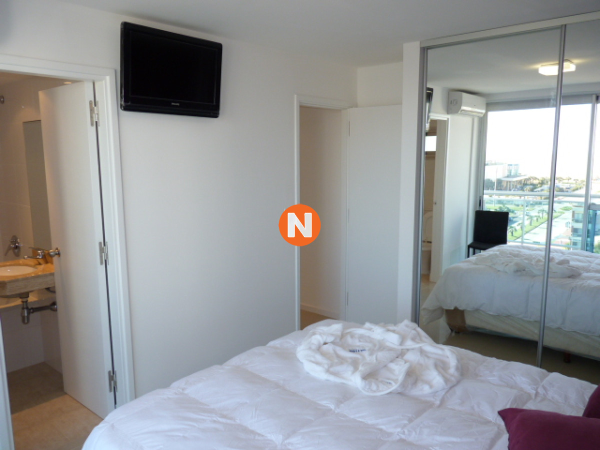 Apartamento Ref.215125 - Apartamento en venta de 1 dormitorios, en Punta del Este 