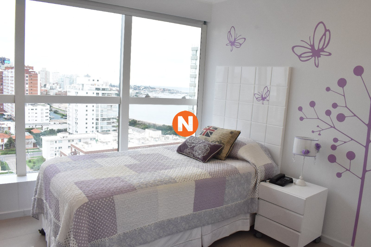 Apartamento Ref.213688 - Espectacular Departamento Torre Alexander ! PUNTA DEL ESTE 