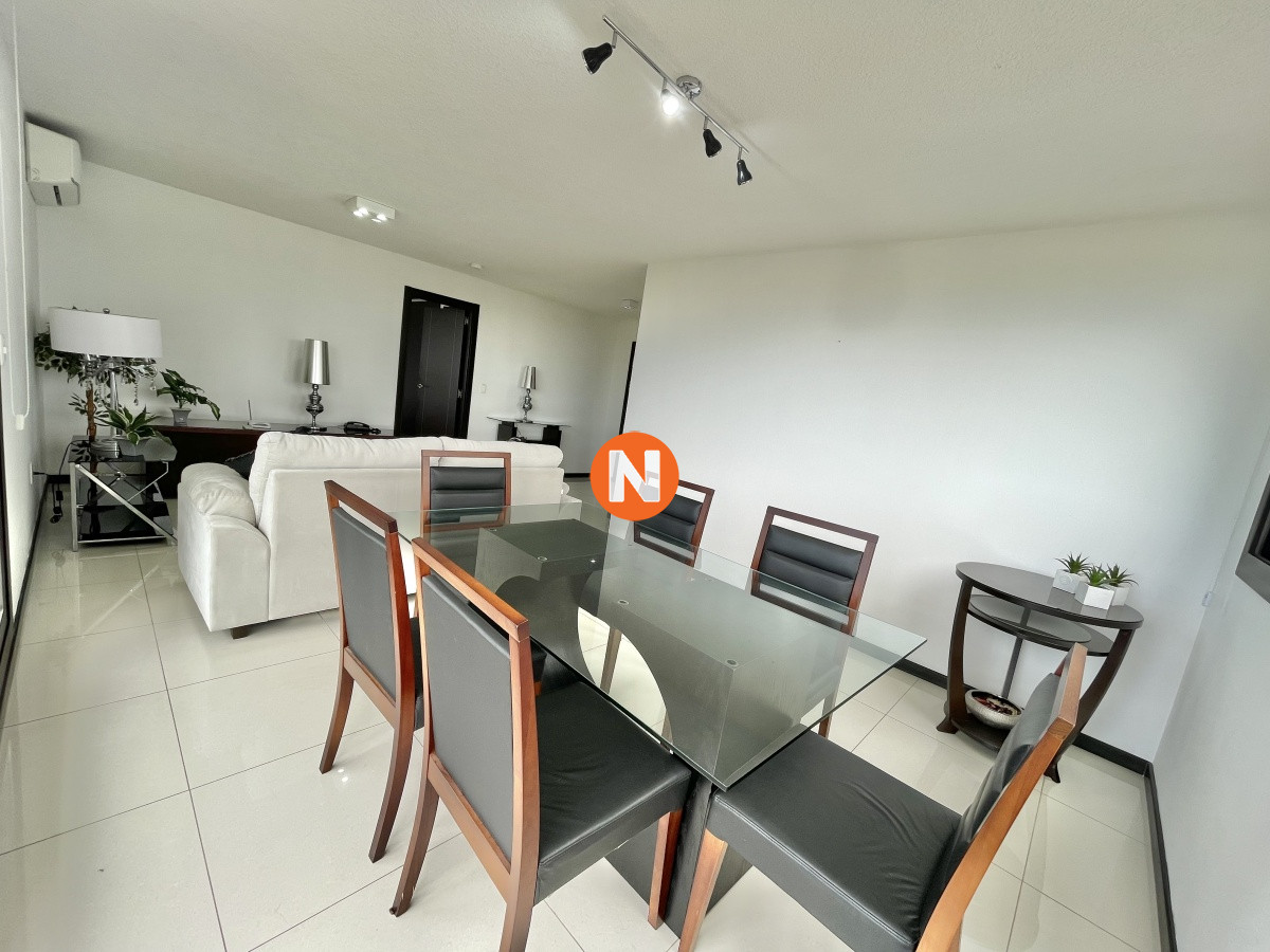 Apartamento Ref.213443 - ALQUILER  APARTAMENTO DE 3 DORMITORIOS EN PISO ALTO EN EDIFICIO STRADIVARIUS PUNTA DEL ESTE