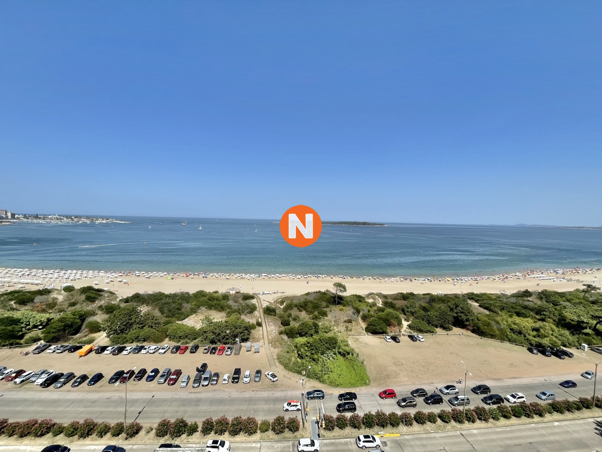 Apartamento Ref.155340 - VENTA DE APARTAMENTO DE 3 DORMITORIOS FRENTE AL MAR EN MANSA PUNTA DEL ESTE 
