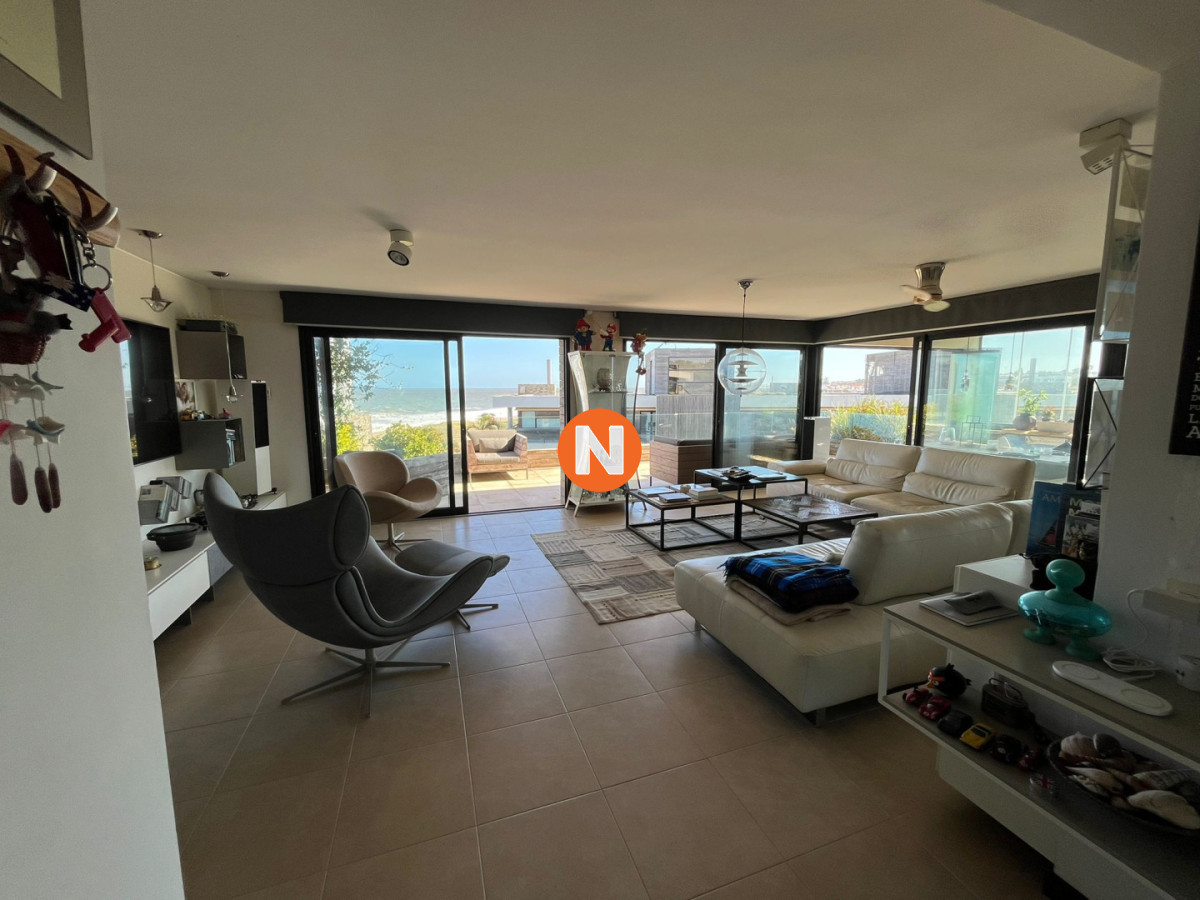 Apartamento Ref.225355 - Apartamento con vista al mar y gran ubicación 