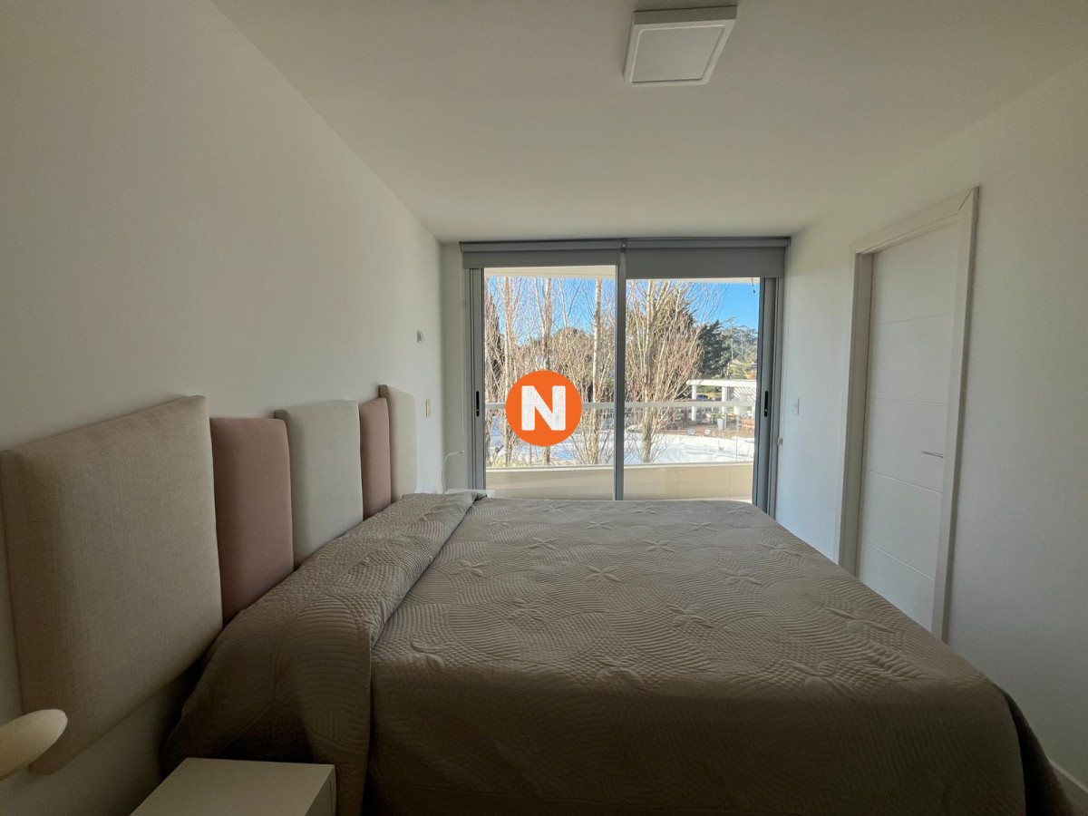 Apartamento Ref.204309 - Amplio departamento en primera fila sobre playa mansa en Pinares