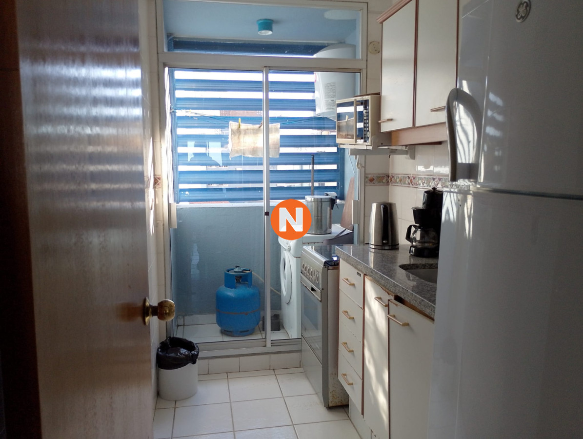 Apartamento Ref.8632 - Apartamento en Venta y Alquiler, Peninsula, Punta del Este, 2 Dormitorios.