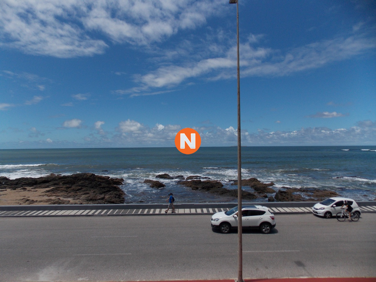 Apartamento Ref.2903 - Apartamento en Alquiler, Peninsula, Punta del Este, 3 Dormitorios.