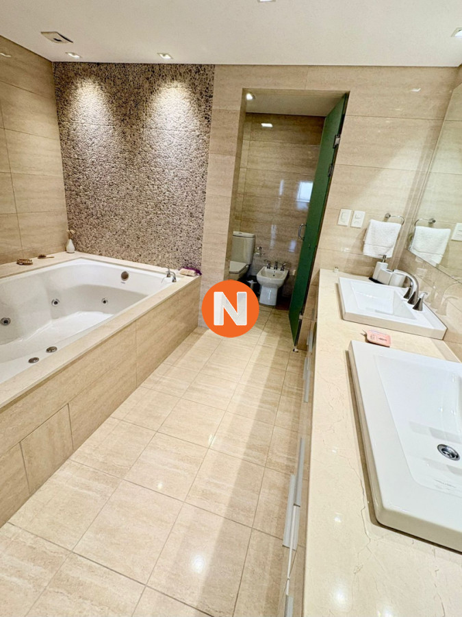 Apartamento Ref.202410 - Penthouse Dúplex de Lujo en la Península - 4 Suites, Piscina Privada y Vista Única al Puerto