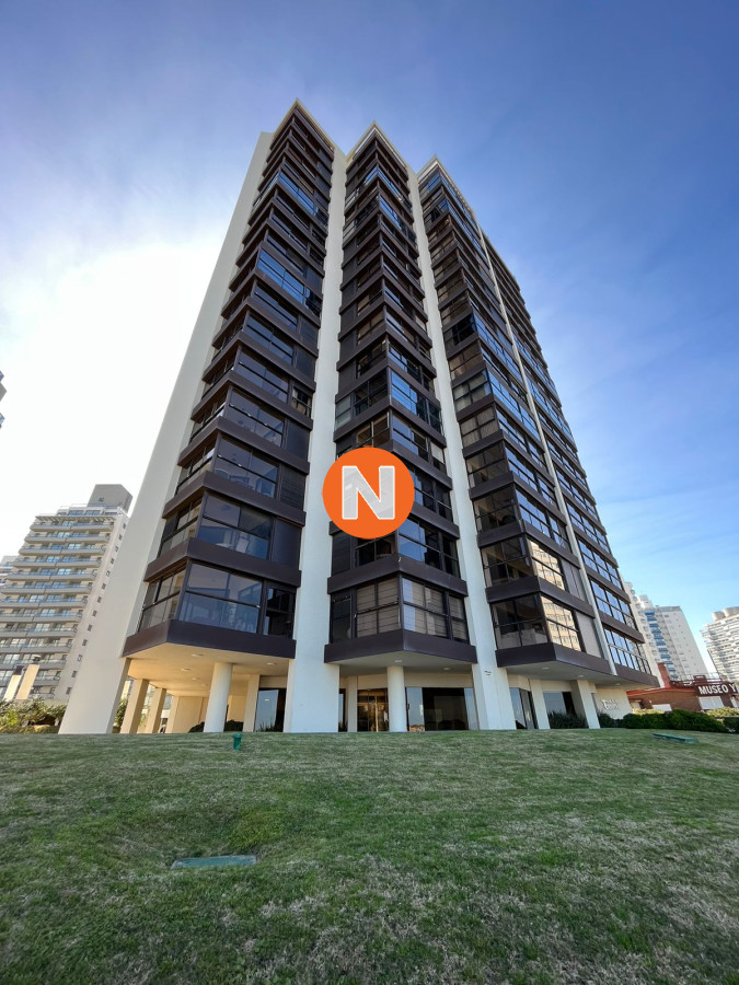 Apartamento Ref.221250 - TORRES CRISTAL PUNTA DEL ESTE VENTA DE APARATMENTO DE 1 DORMITORIO EN BRAVA