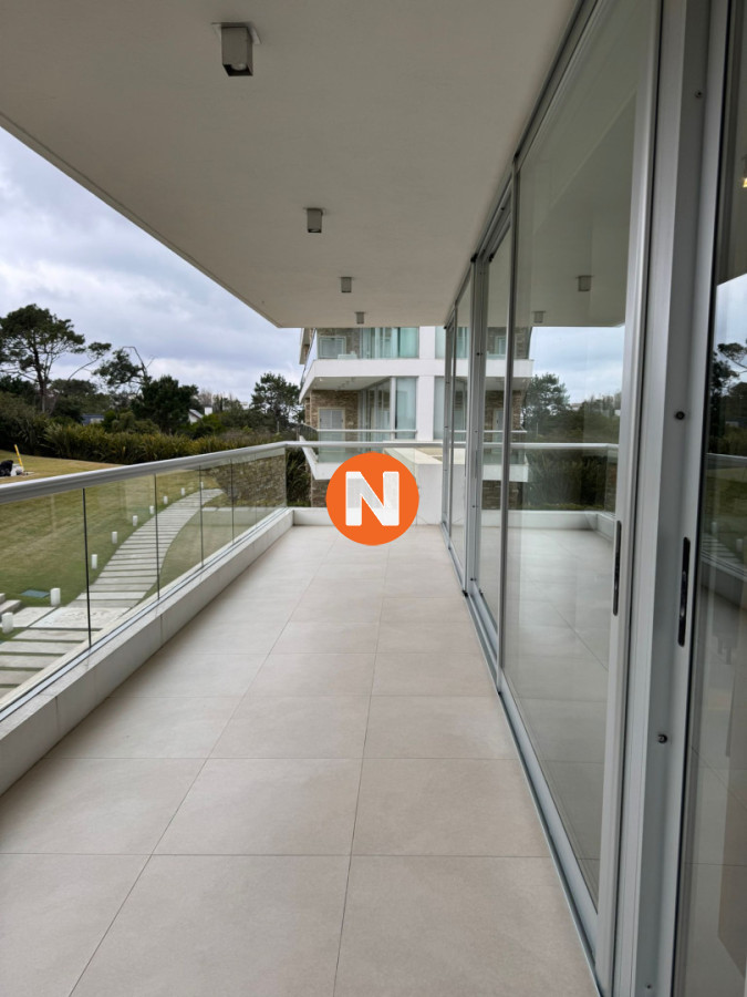 Apartamento Ref.222108 - VENTA APARTAMENTO 2 DORMITORIOS EN PLAYA BRAVA PUNTA DEL ESTE 