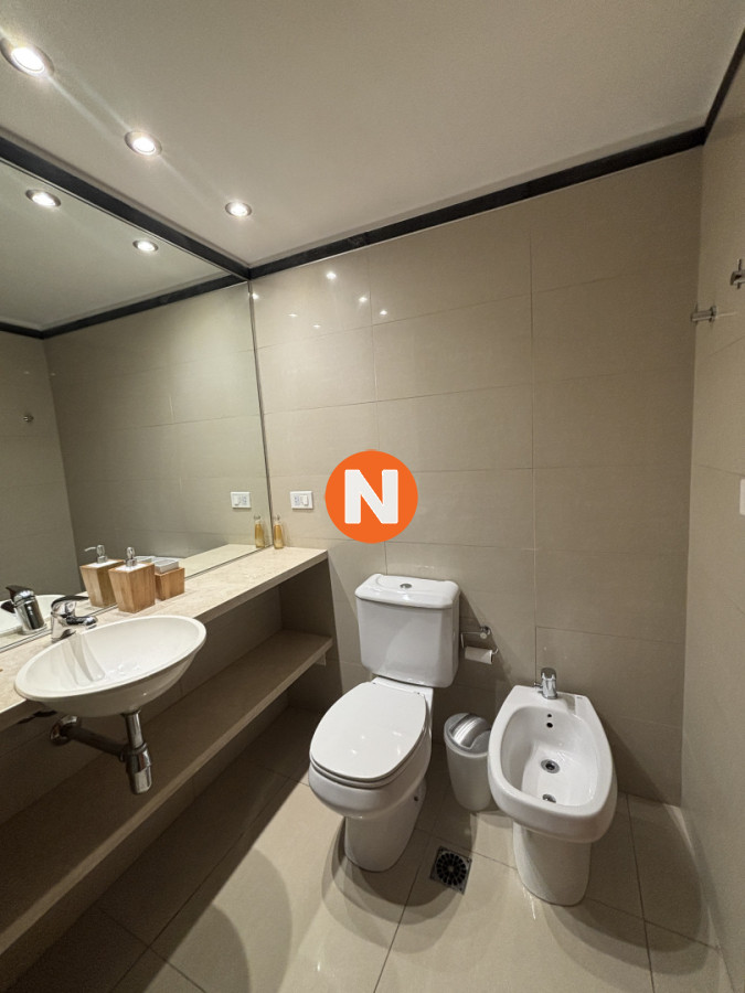 Apartamento Ref.8763 - VENTA DE APARTAMENTO DE 3 SUITES FRENTE AL MAR EN EDIFICIO MARIGOT BRAVA PUNTA DEL ESTE 