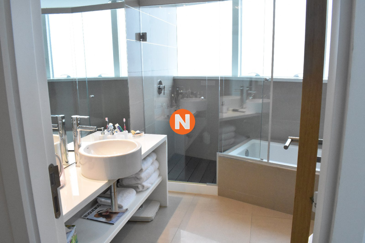 Apartamento Ref.213688 - Espectacular Departamento Torre Alexander ! PUNTA DEL ESTE 