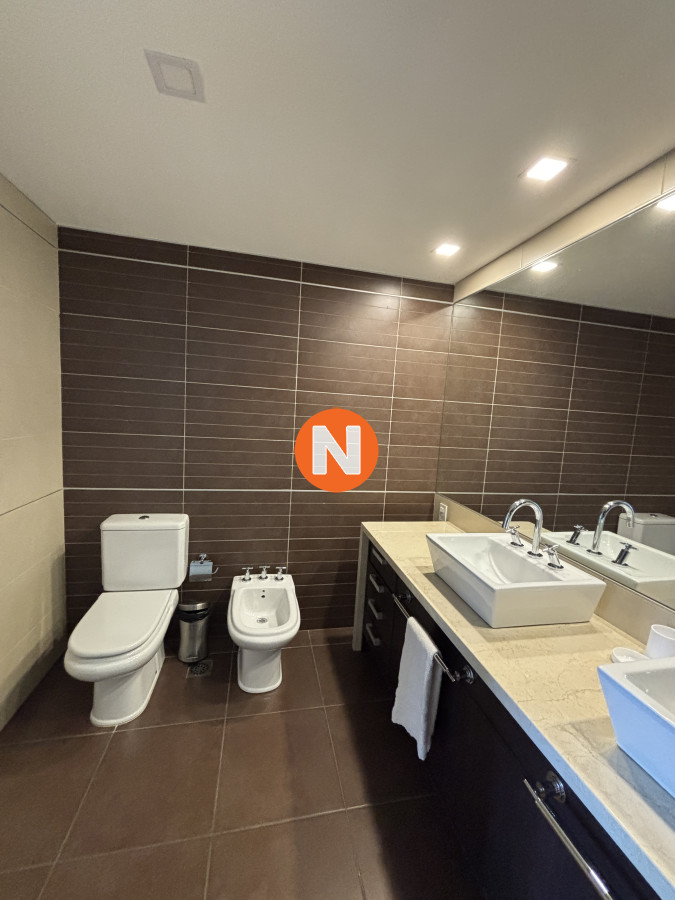 Apartamento Ref.201603 - Apartamento en Venta y Alquiler, Brava, Punta del Este, 2 Dormitorios.