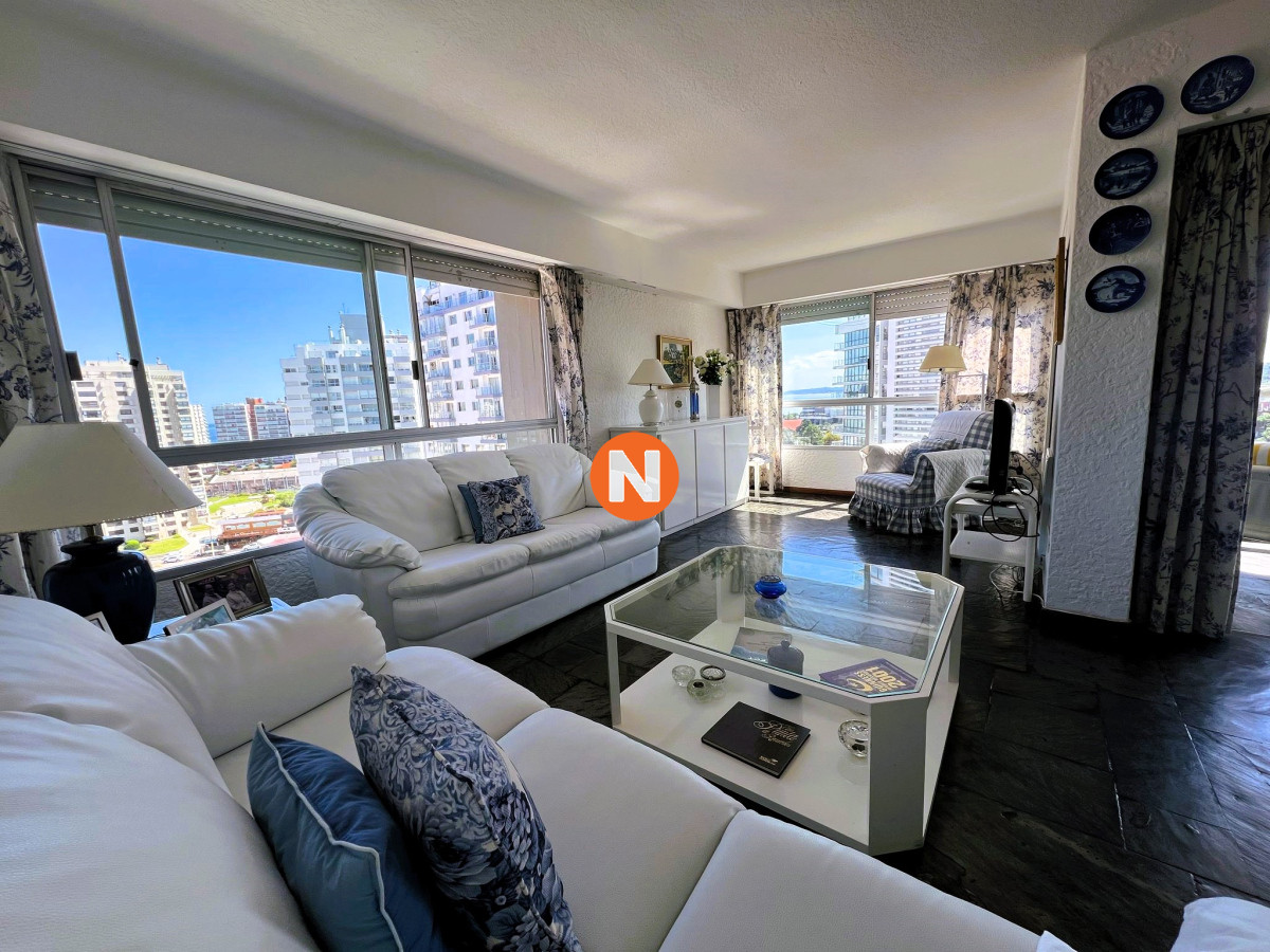 Apartamento Ref.223387 - Apartamento en Venta, 3 dormitorios, Playa Brava