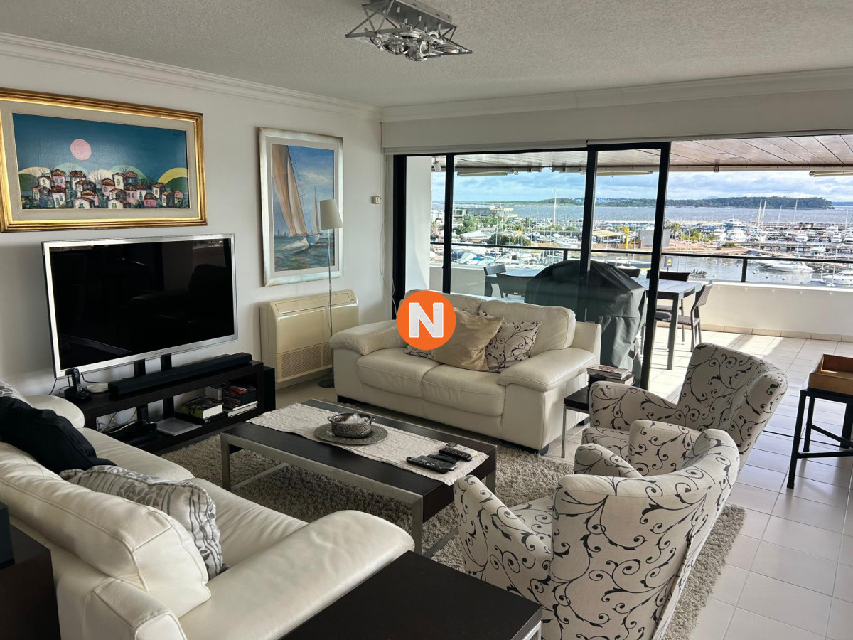 Apartamento Ref.9446 - Apartamento en Venta y Alquiler, Peninsula, Punta del Este, 3 Dormitorios.