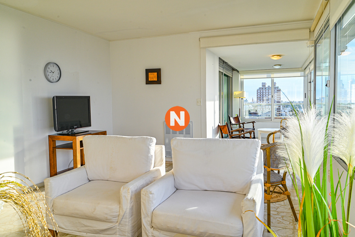 Apartamento Ref.223021 - Hermoso Apartamento en Venta en Zona Puerto