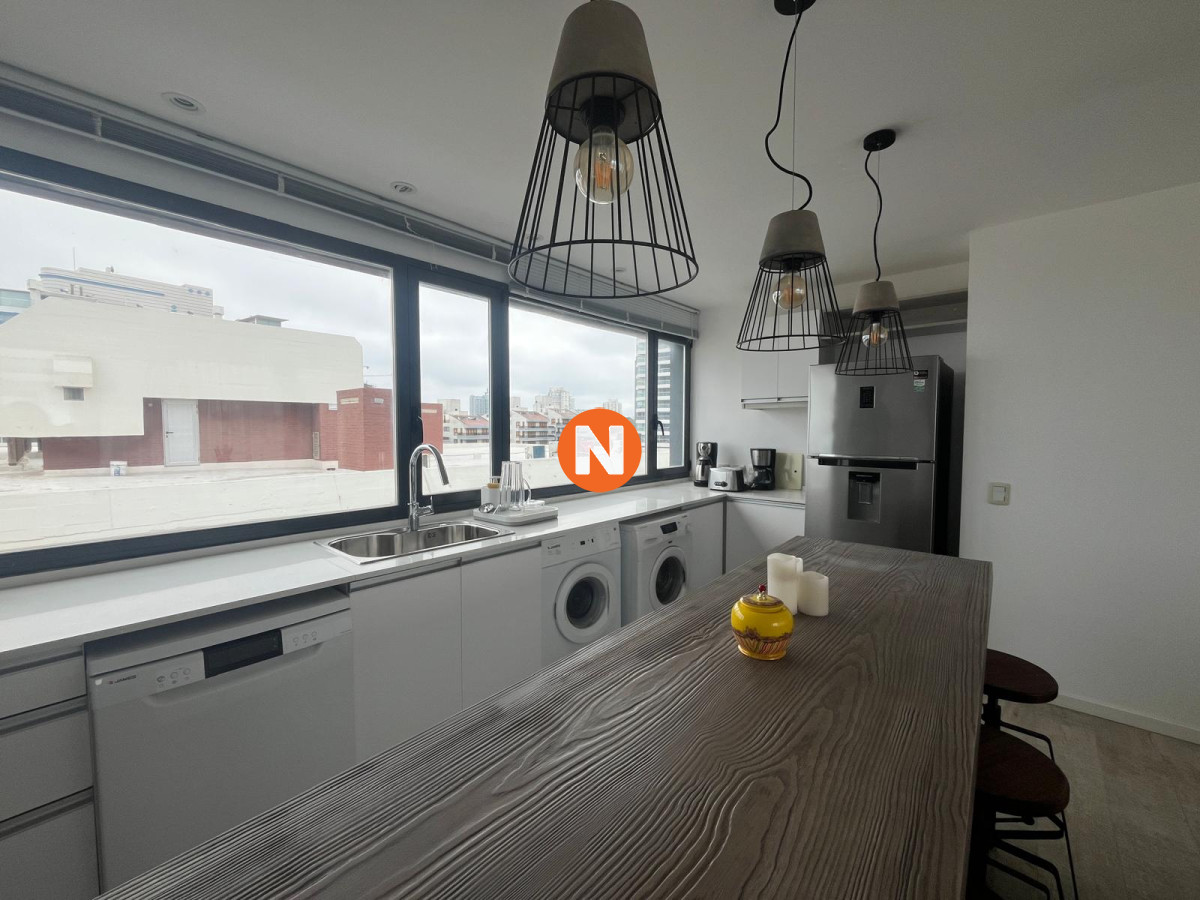 Apartamento Ref.223712 - Penthouse en la Brava en venta, primera línea