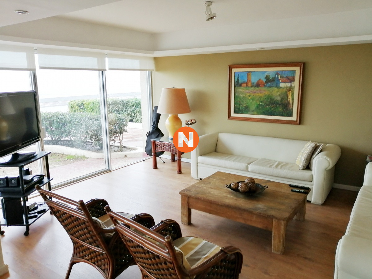 Apartamento Ref.215361 - Apartamento Primera Linea Peninsula 5 Dormitorios