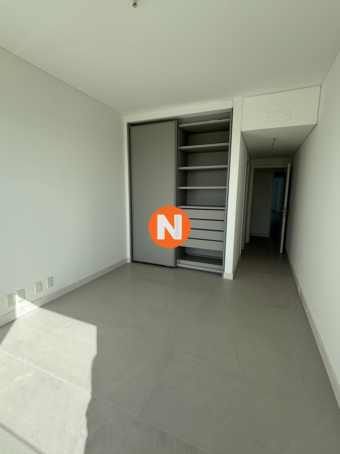 Apartamento Ref.224140 - Una planta espectacular planta frente a la playa Brava