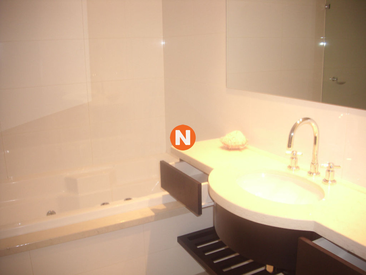 Apartamento Ref.224555 - Increíble apartamento de 3 dormitorios, A la Venta