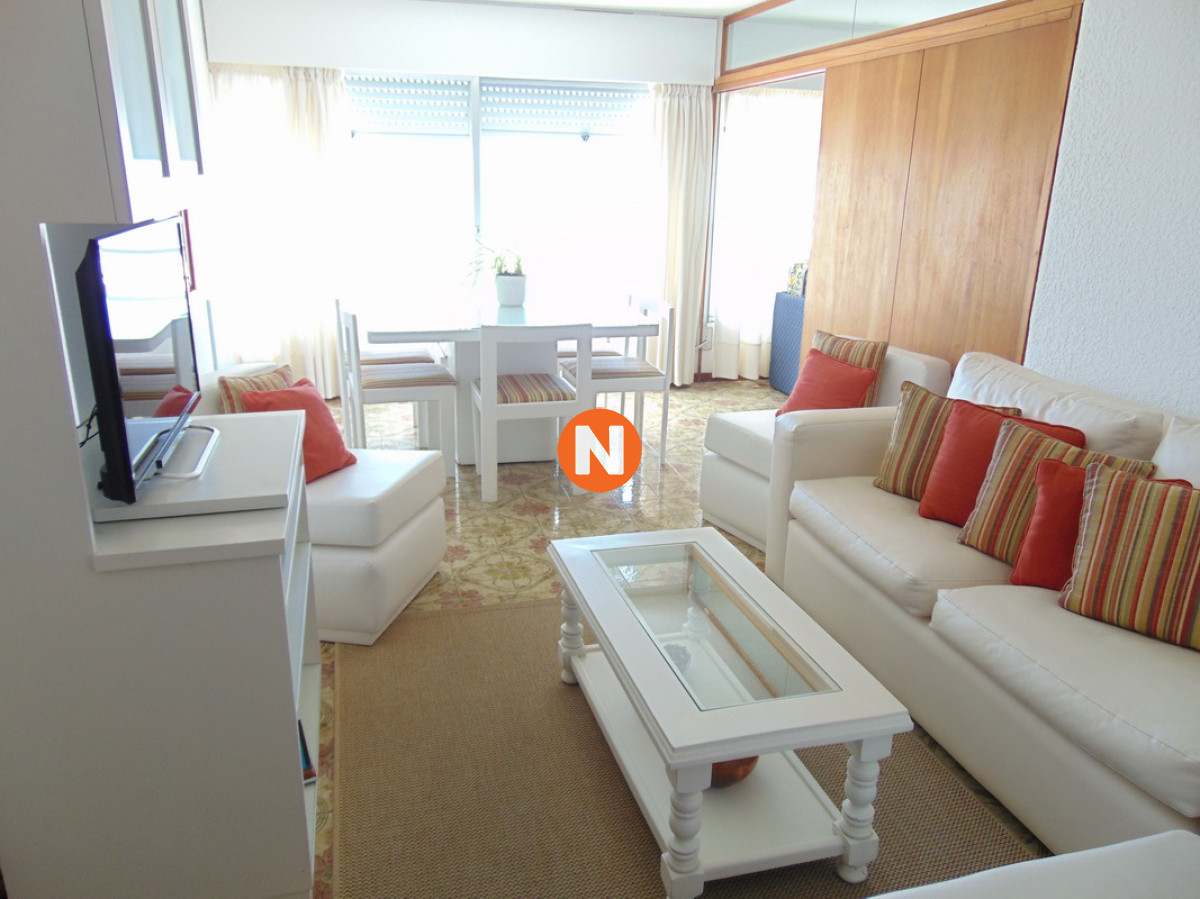 Apartamento Ref.215172 - Oportunidad Apartamento en Venta, 2 dormitorios
