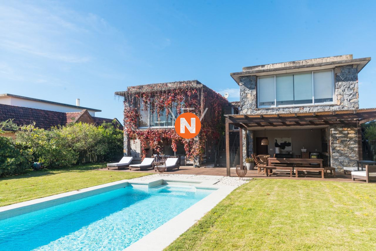 Apartamento Ref.223249 - Excelente Apartamento en Península