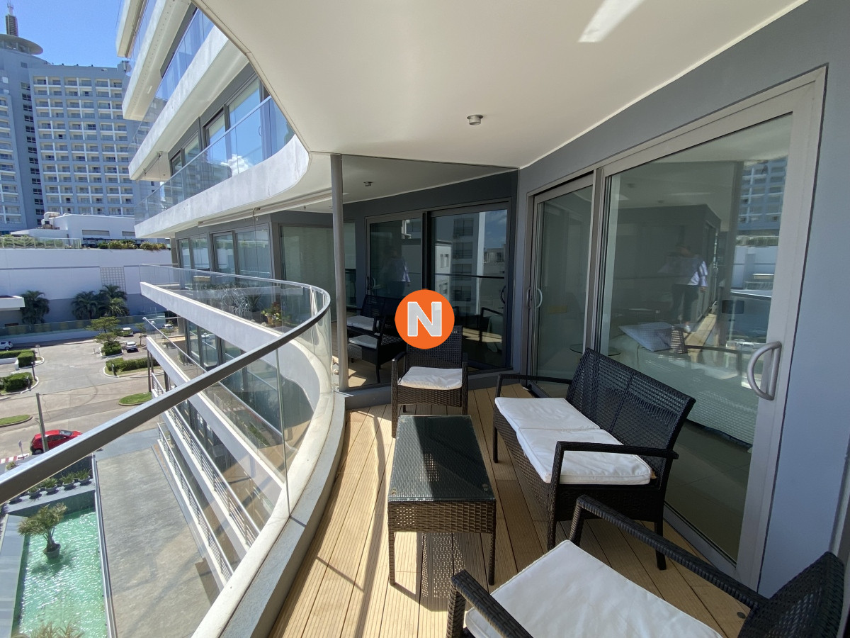 Apartamento Ref.204545 - Apartamento en Venta, Mansa, Punta del Este.