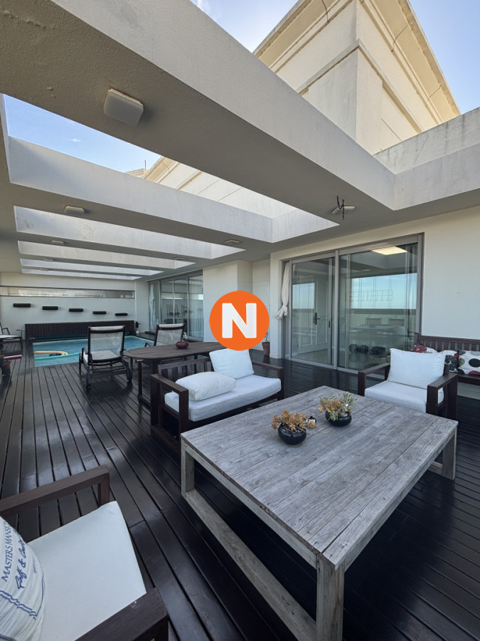 Apartamento Ref.224550 - Penthouse a la Venta, Edificio Imperiale