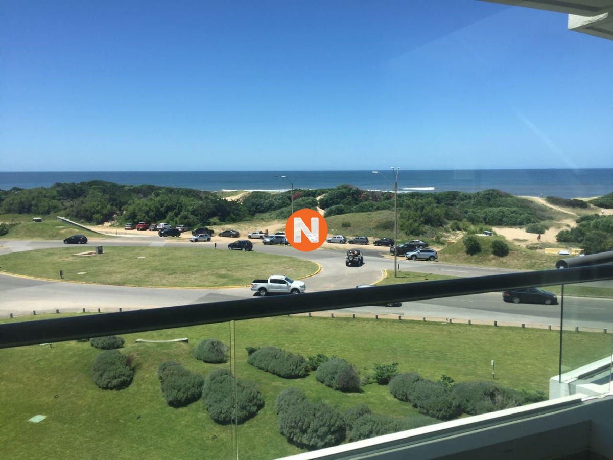 Apartamento Ref.202991 - VENTA DE APARTAMENTO DE 3 DORMITORIOS EN SUITE FRENTE AL MAR EN EDIFICIO BLUE BIRD