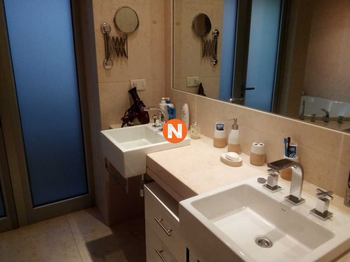 Apartamento Ref.216696 - Exclusivo apartamento frente al puerto, 4 suites