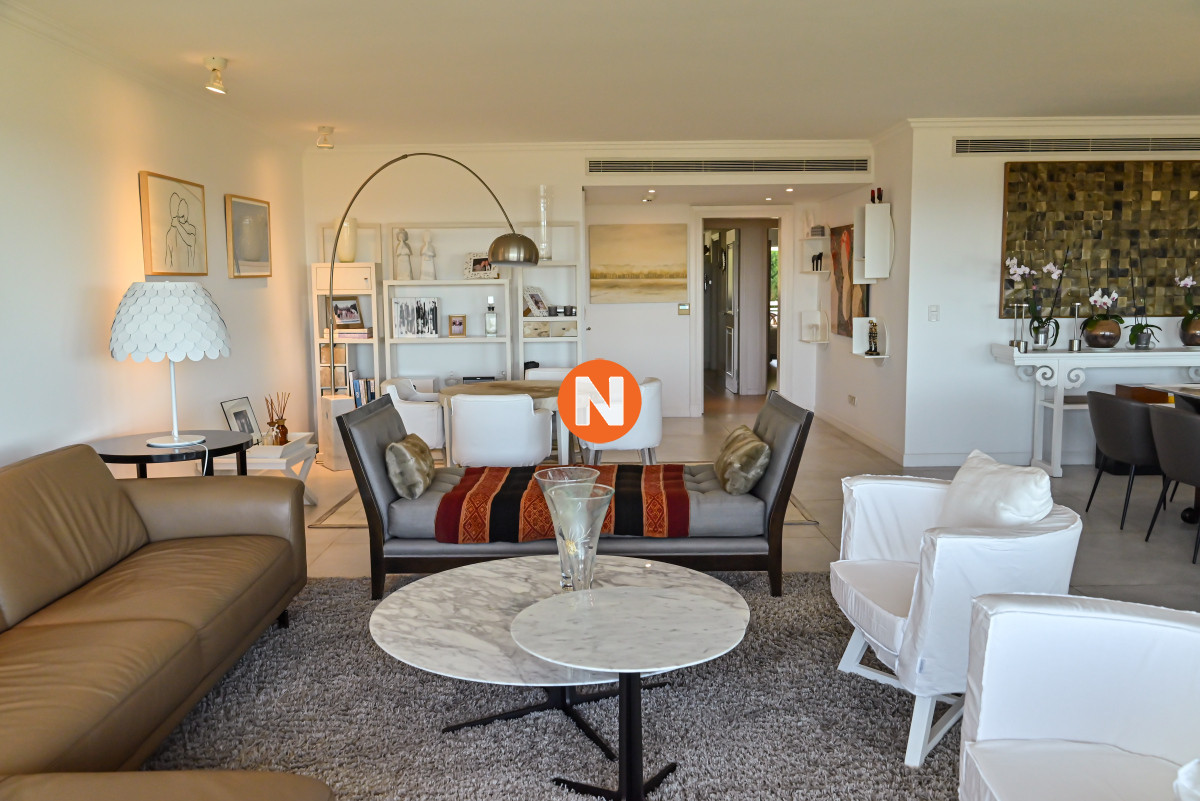 Apartamento Ref.155262 - Apartamento en Venta, Brava, Punta del Este, 3 Dormitorios.
