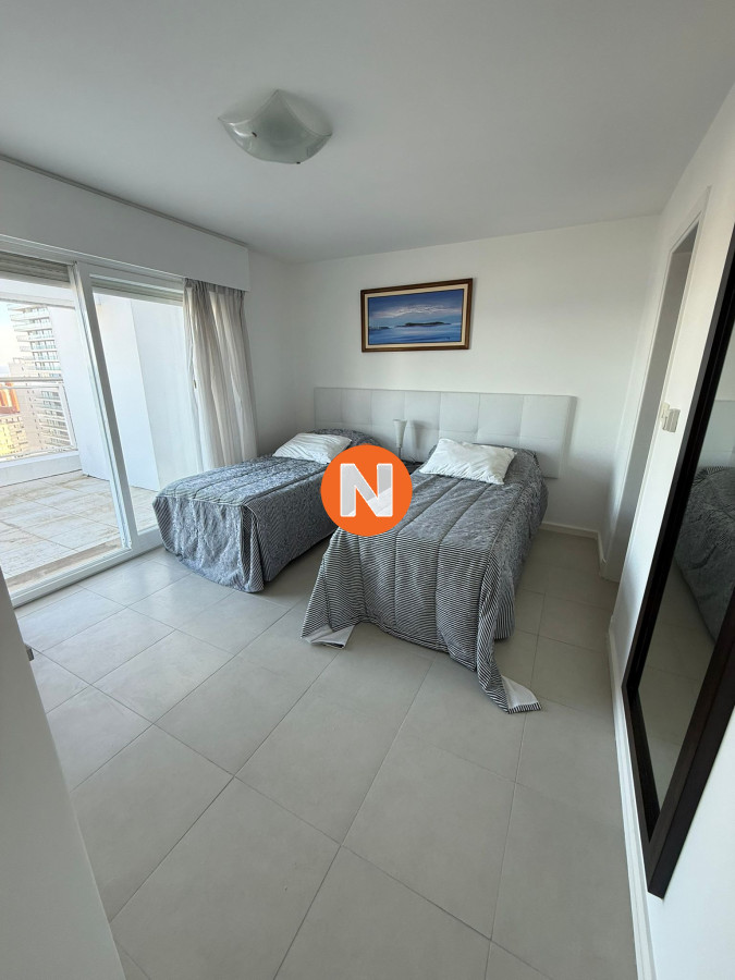 Apartamento Ref.223801 - Pent-house torre de categoría venta