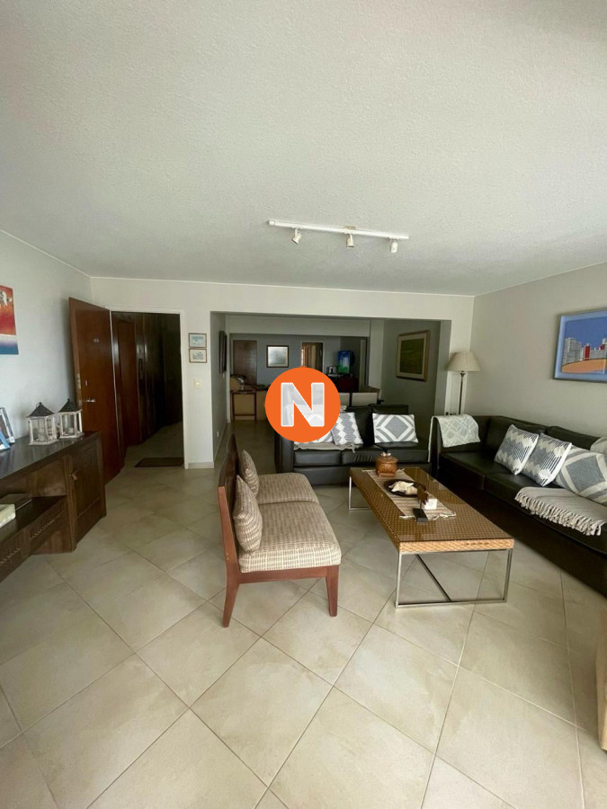 Apartamento Ref.222085 - Apartamento 4 dorm. En Playa Brava Punta del Este 
