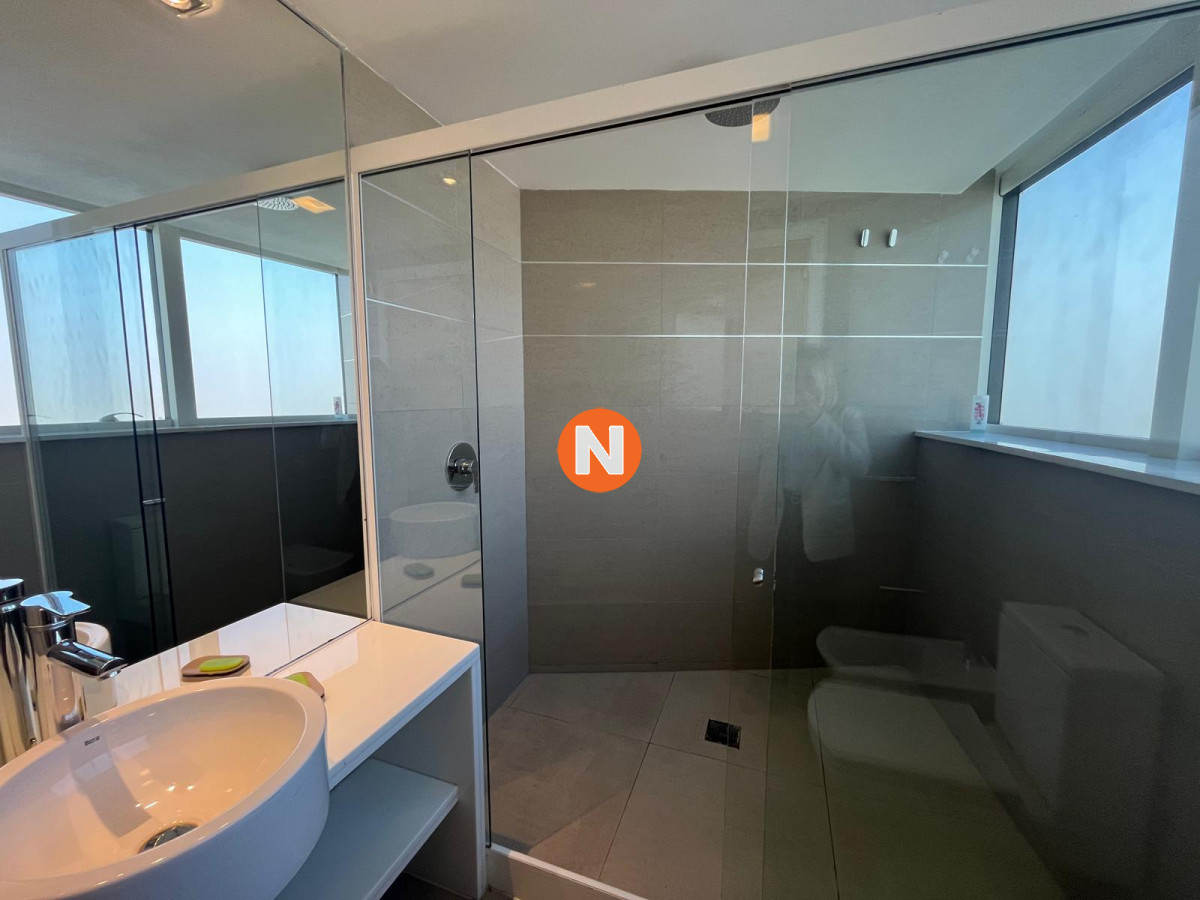 Apartamento Ref.9422 - Apartamento en Venta y Alquiler, Mansa, Punta del Este, 2 Dormitorios.