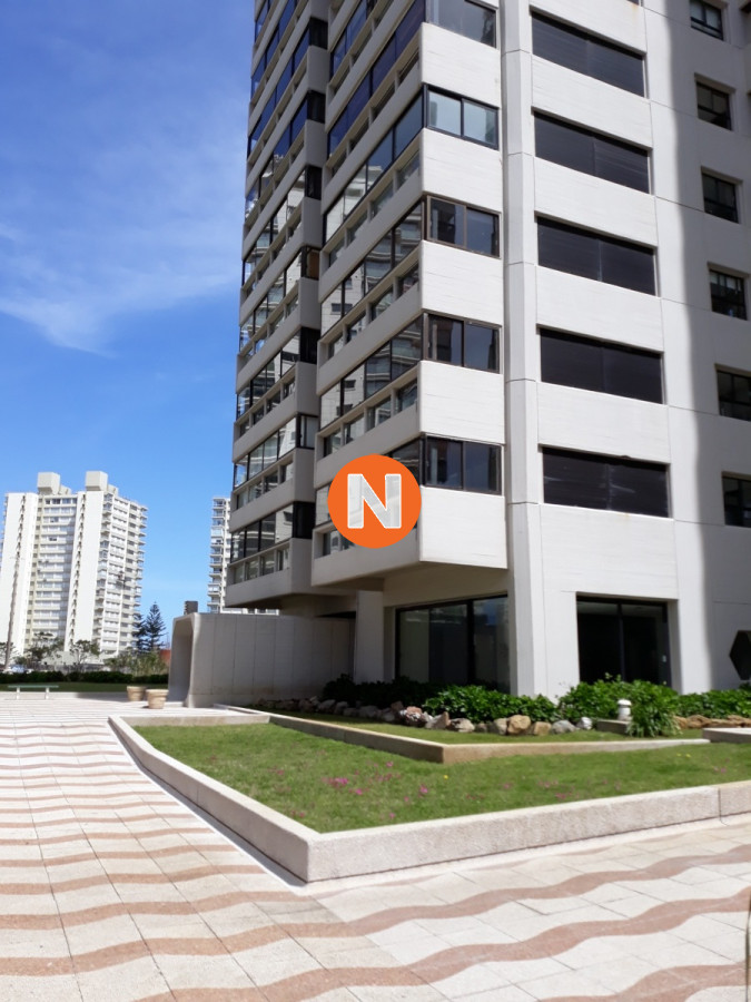 Apartamento Ref.214488 - Apartamento de 2 dormitorios En Brava, Punta del Este