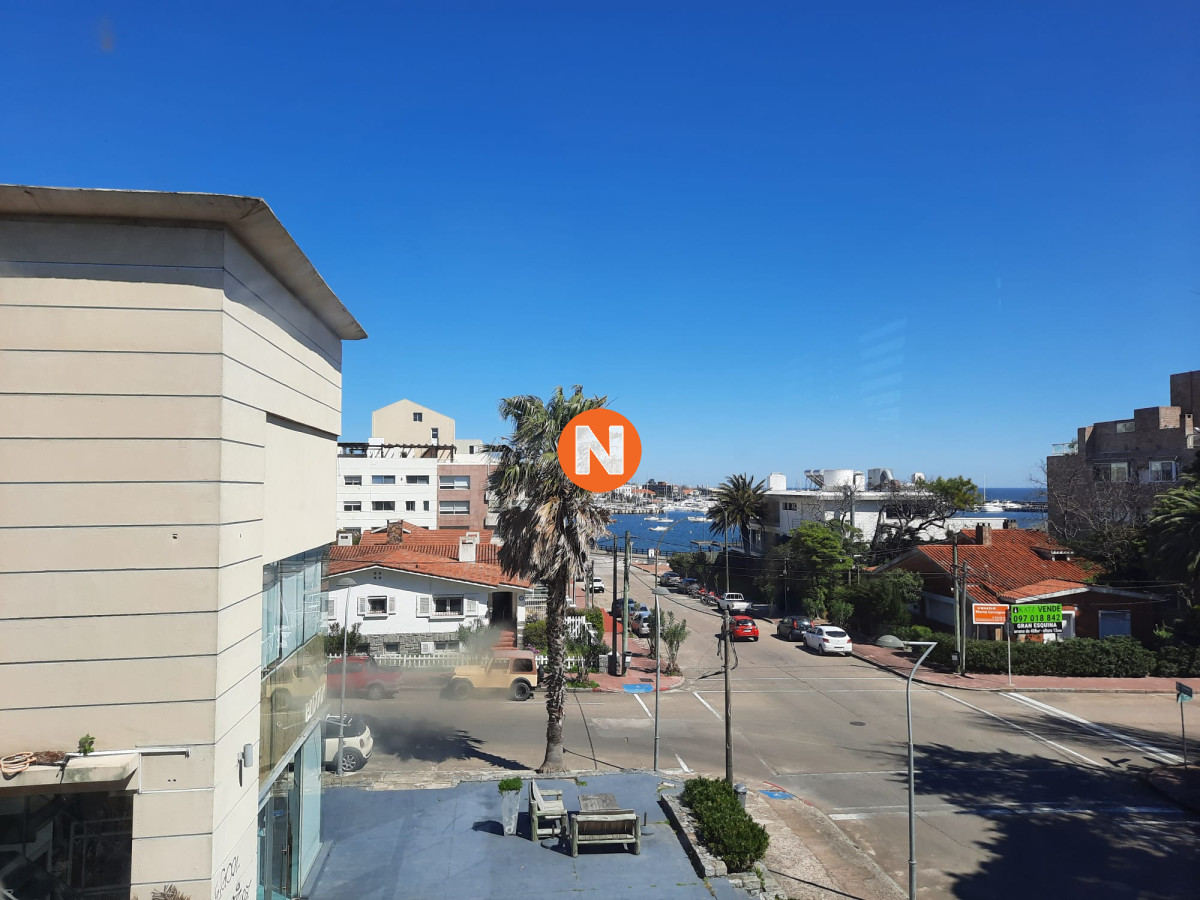 Apartamento Ref.217733 - Apartamento en Venta en Peninsula 3 dormitorios