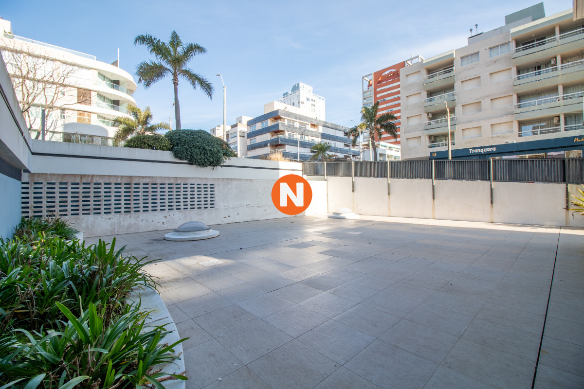 Apartamento Ref.155919 - Lujoso apartamento en venta, Peninsula, Punta del Este, 3 Dormitorios.