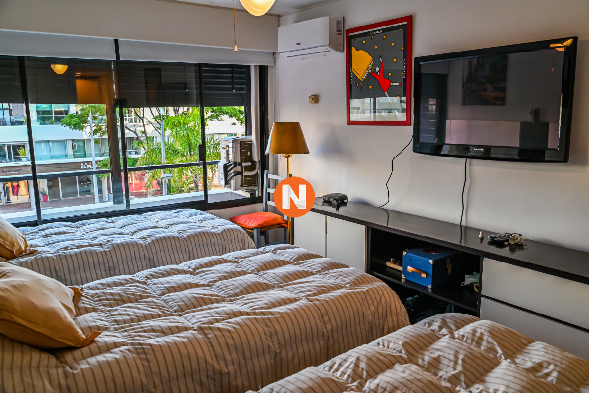 Apartamento Ref.9446 - Apartamento en Venta y Alquiler, Peninsula, Punta del Este, 3 Dormitorios.
