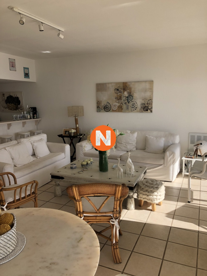 Apartamento Ref.2441 - Apartamento en Venta y Alquiler, Mansa, Punta del Este, 2 Dormitorios.