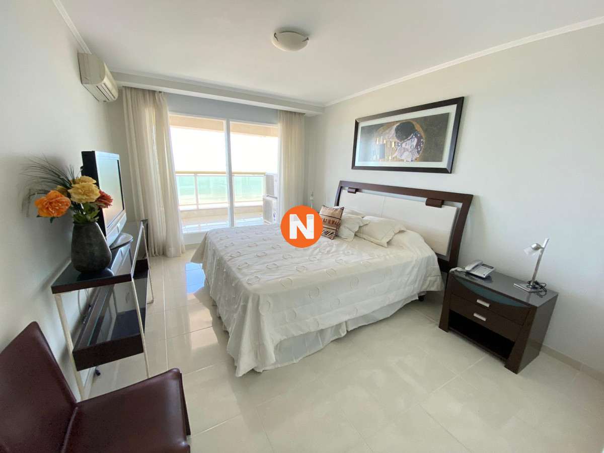 Apartamento Ref.204027 - VENTA DE APARTAMENTO DE 3 DORMITORIOS EN MANSA PUNTA DEL ESTE EN EDIFICIO LE JARDIN PUNTA DEL ESTE