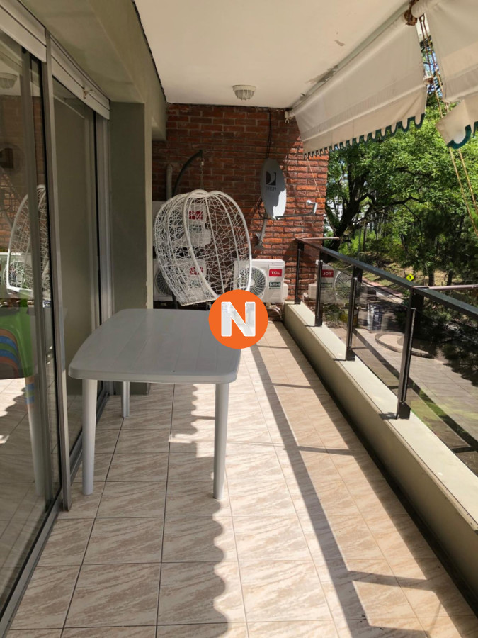 Apartamento Ref.214138 - Luminoso Apartamento 4 dormitorios Frente a Mansa