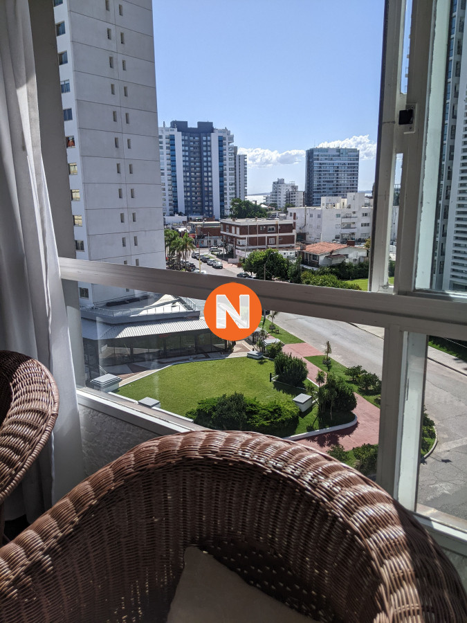 Apartamento Ref.9219 - Apartamento en Alquiler, Brava, Punta del Este, 1 Dormitorios.