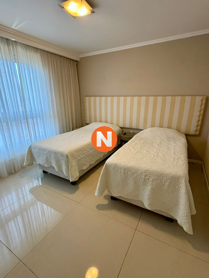 Apartamento Ref.202410 - Penthouse Dúplex de Lujo en la Península - 4 Suites, Piscina Privada y Vista Única al Puerto