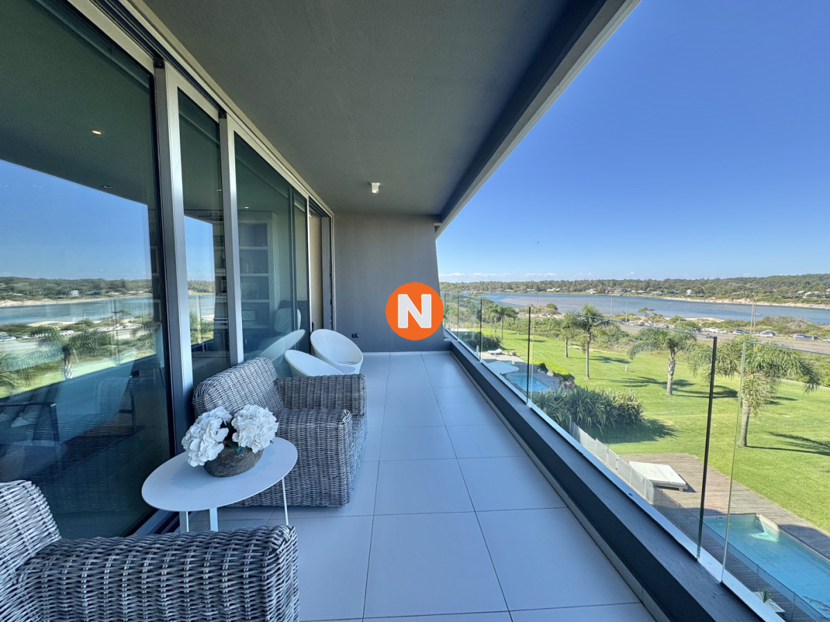 Apartamento Ref.224740 - TIBURON TERRAZAS BARRA APARTAMENTO VENTA DE 3 SUITES + DEPENDENCIA PUNTA DEL ESTE