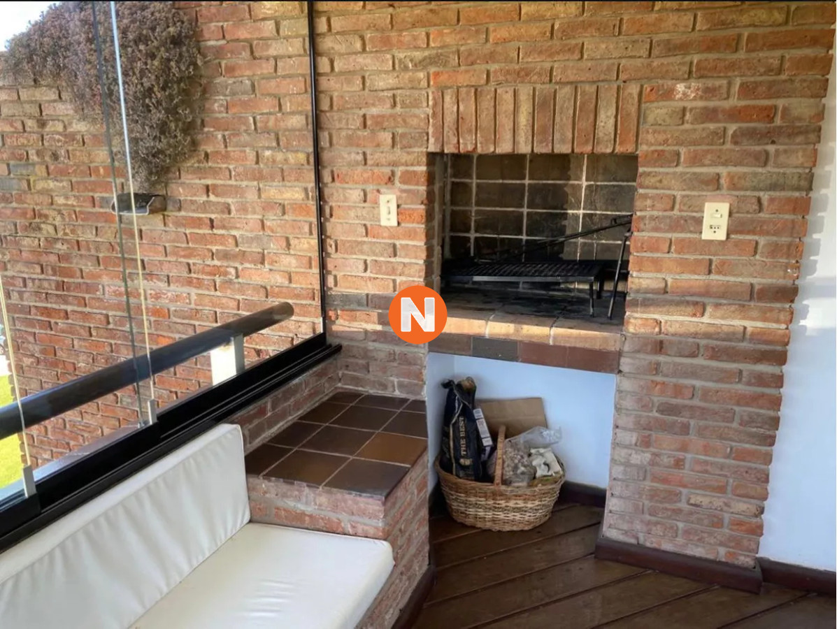 Apartamento Ref.223282 - Apartamento en Venta, 4 dormitorios, Punta del este